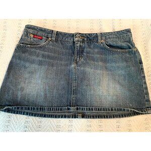 Guess Women's Denim Mini Skirt Size 31 med  Blue Wash Cotton Blend VTG